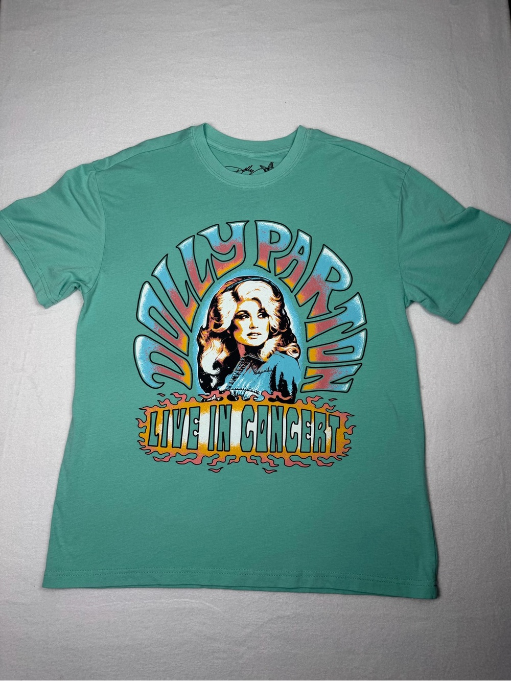 Dolly Parton Mint Graphic Tee - Live In Concert size Small